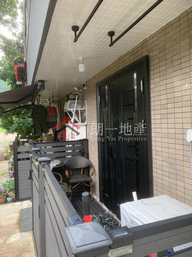 錦上路村屋