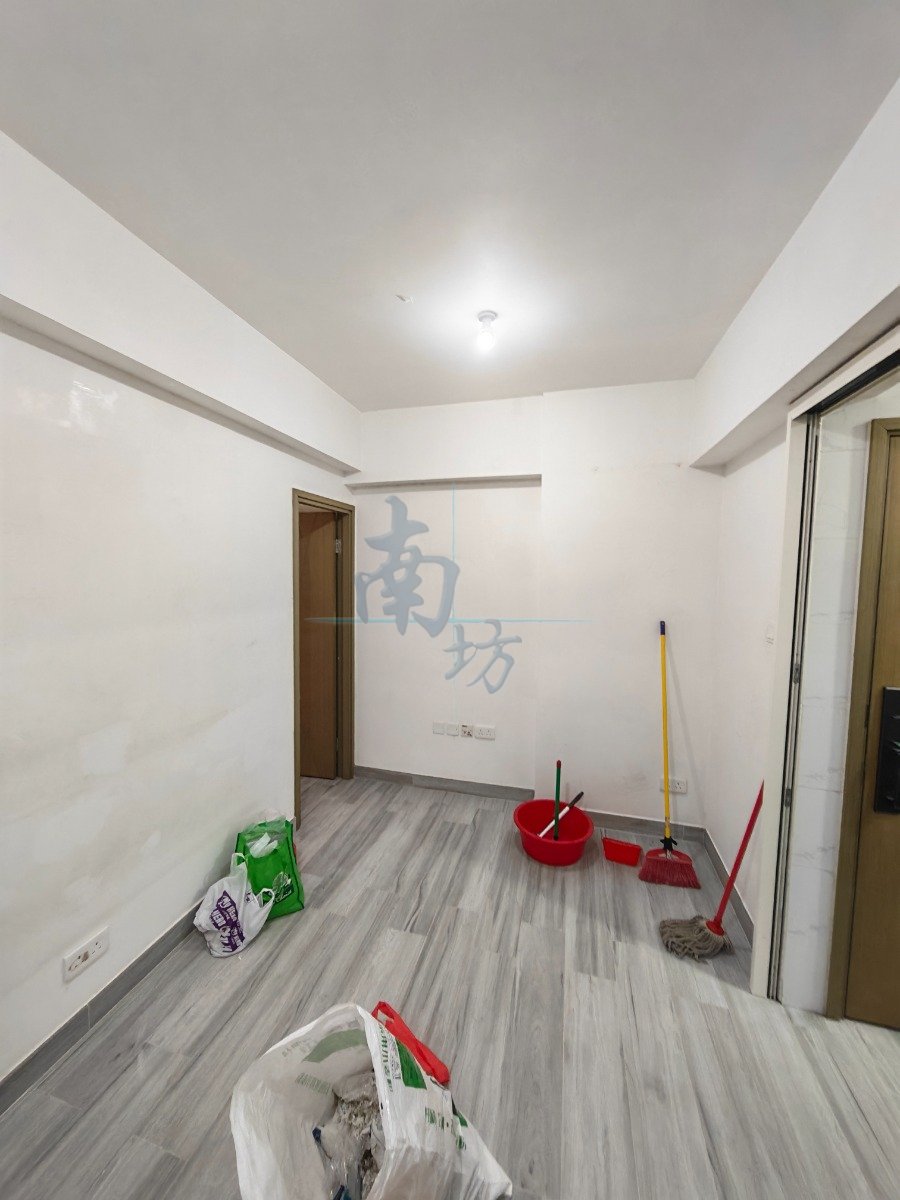 TAK LEE BLDG Quarry Bay L E031333 For Buy