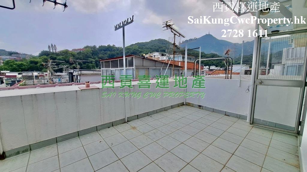 2/F with Rooftop*Convenient Location Sai Kung 010723 For Buy