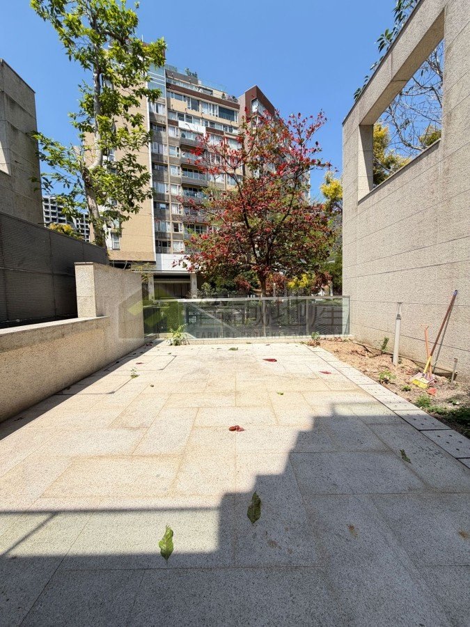 AVIGNON ARLES ST Tuen Mun A038283 For Buy