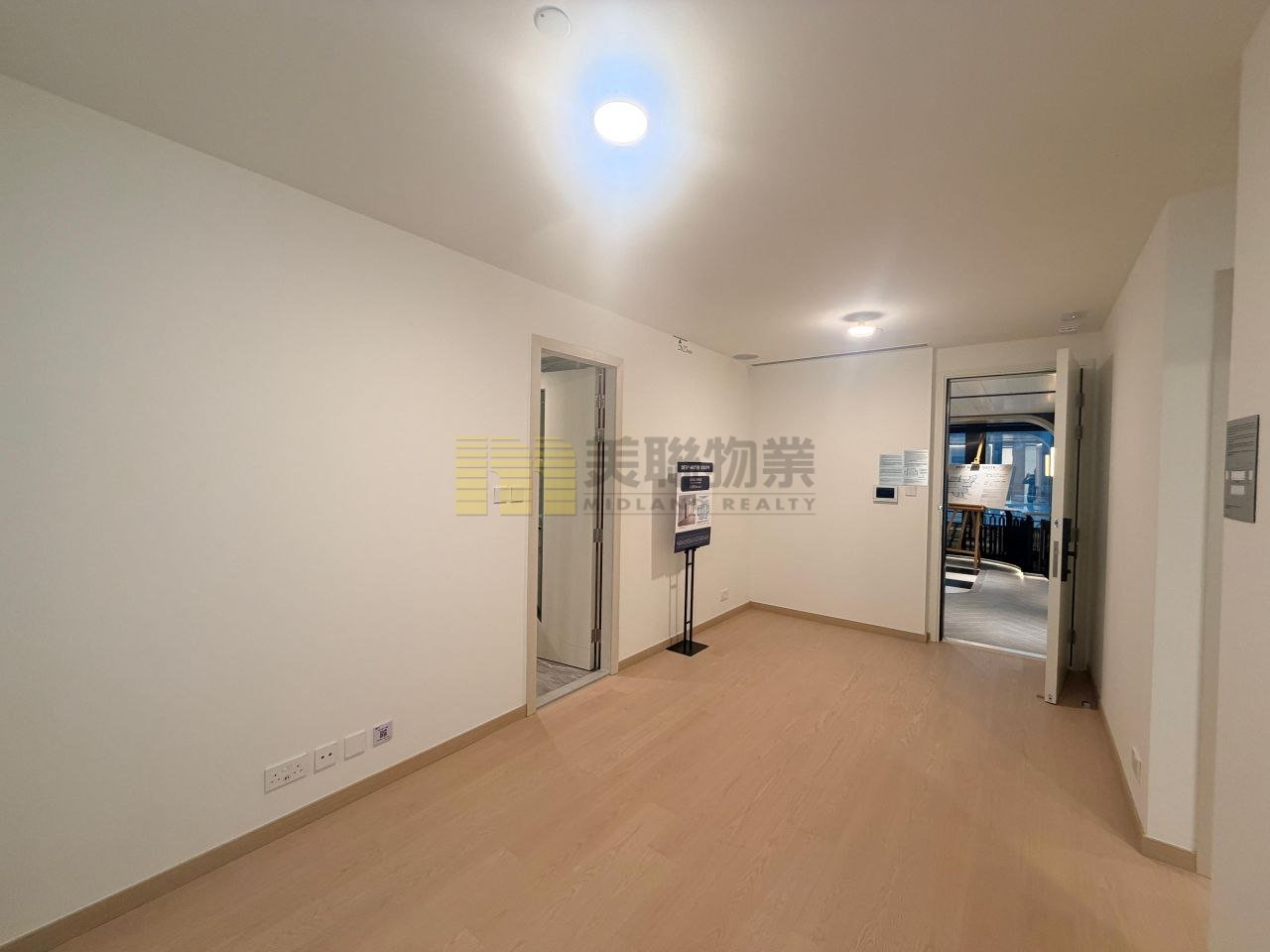 THE SOUTHSIDE PH 06 DEEP WATER S TWR 02B Wong Chuk Hang H 1823318 For Buy