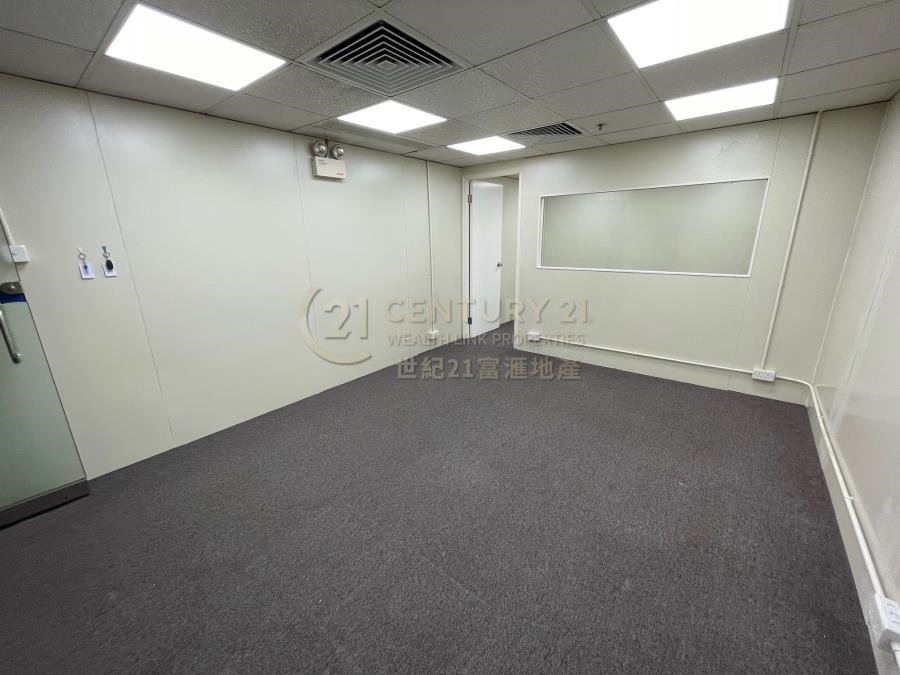 PENINSULA CTR Tsim Sha Tsui 013065 For Buy