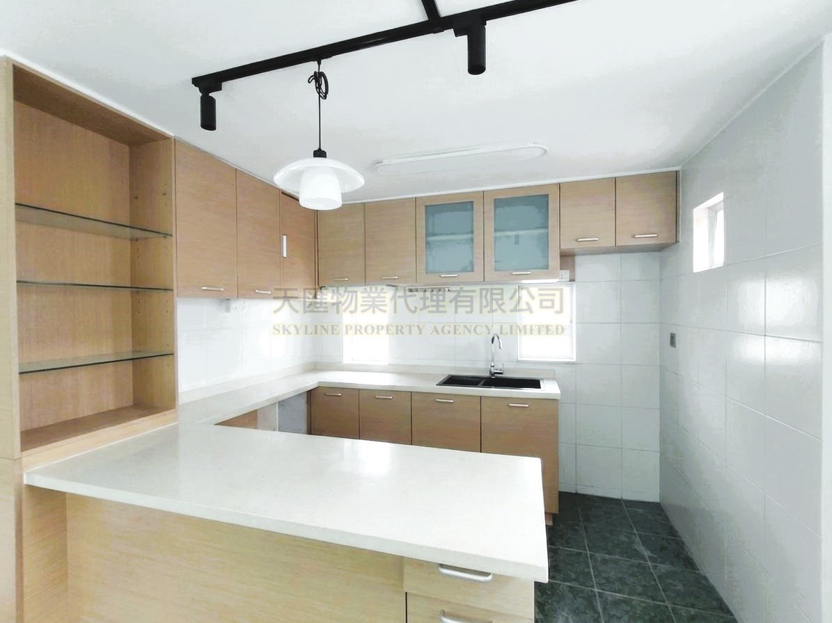 Yuen Long M 103847 For Buy