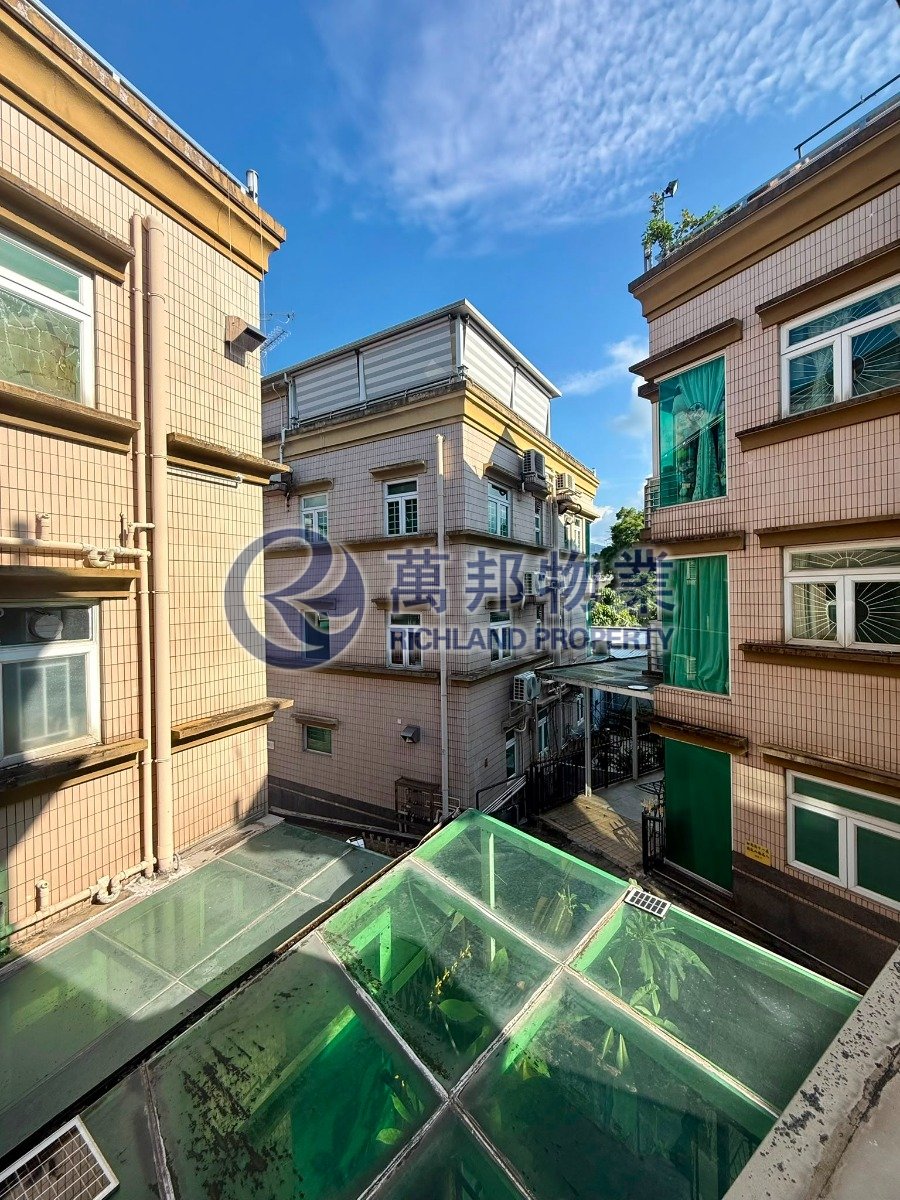 SELECTA GDN Tai Po L R162975 For Buy