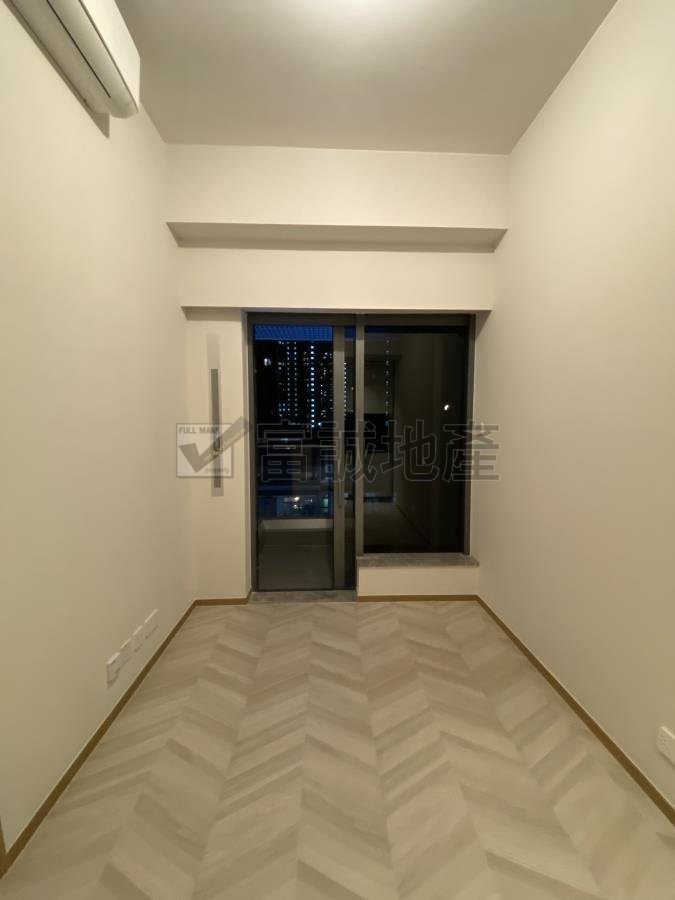 EIGHT SOUTHPARK Kowloon City L T125935 For Buy