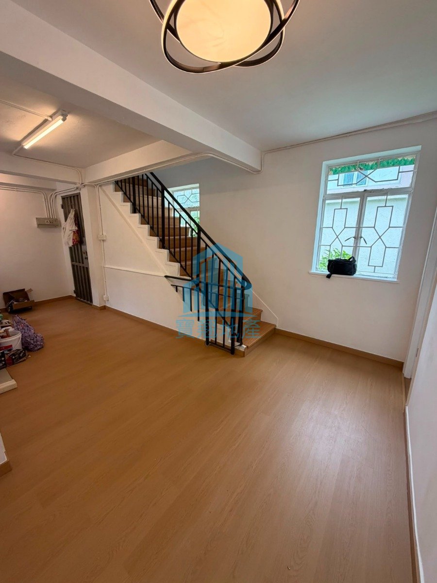 WONG UK TSUEN Yuen Long H 023299 For Buy