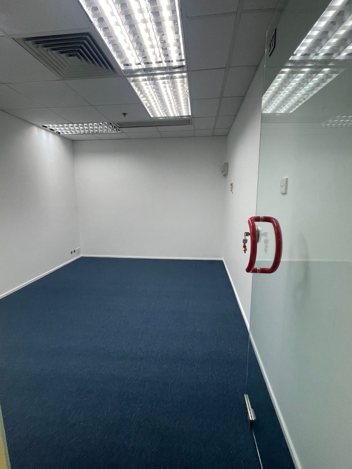 SOUTH SEAS CTR SHOPPING ARCADE Tsim Sha Tsui L C225839 For Buy