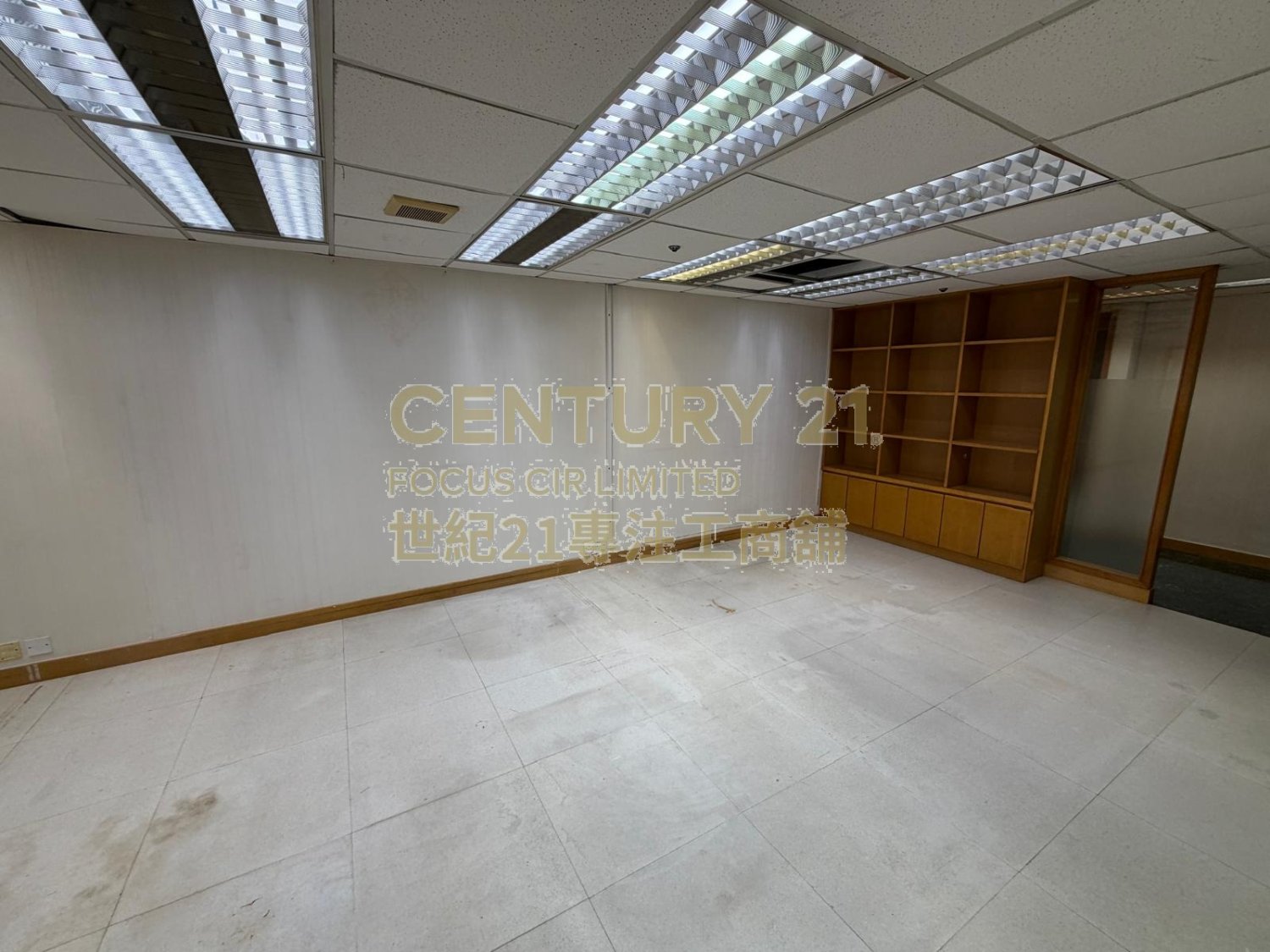 LLADRO BLDG Kwun Tong M C099435 For Buy