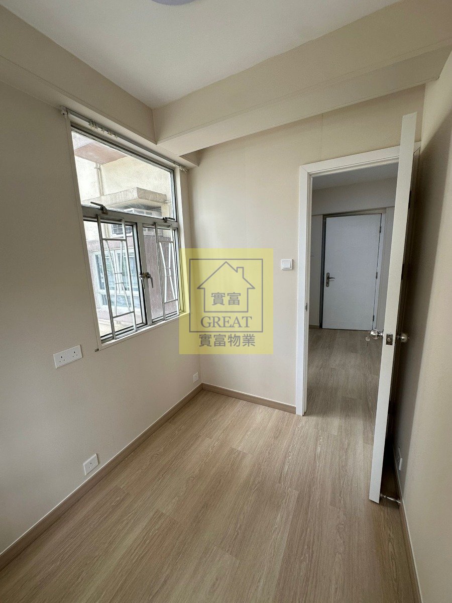JADE PLAZA Tai Po L 000009 For Buy