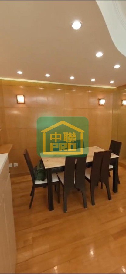 PRISTINE VILLA  Shatin T181711 For Buy