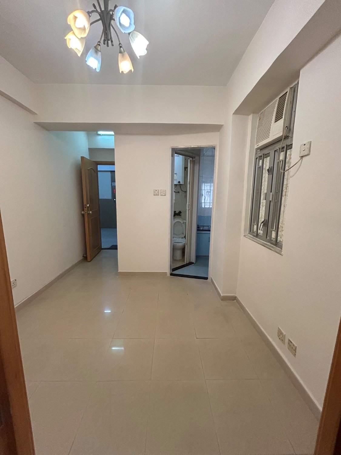 CHEONG WANG PLAZA BLK C CHEONG FAT MAN Mong Kok M 1803592 For Buy