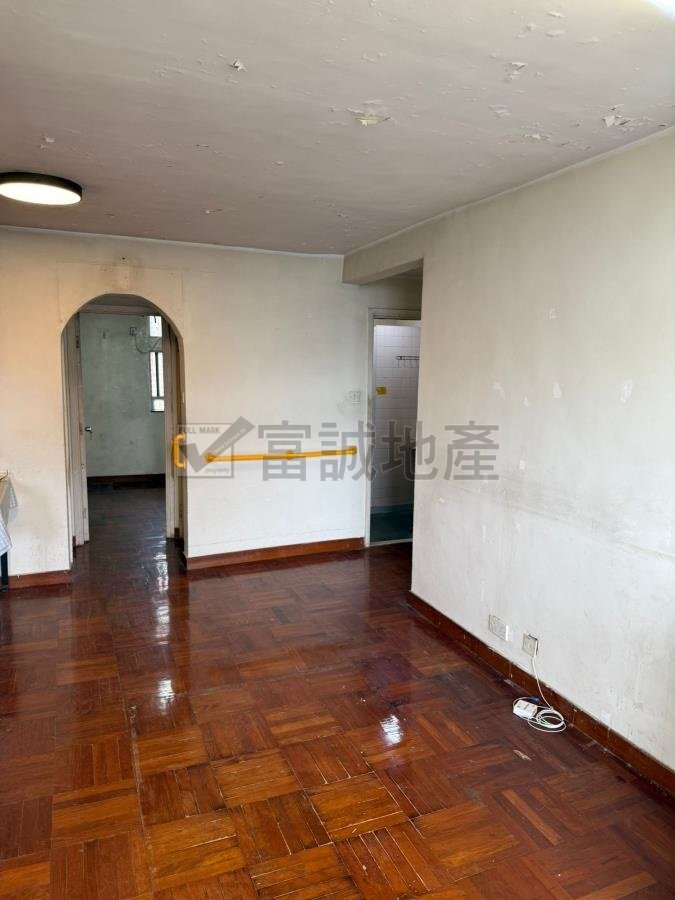 KING LAI COURT Ngau Chi Wan H L126042 For Buy