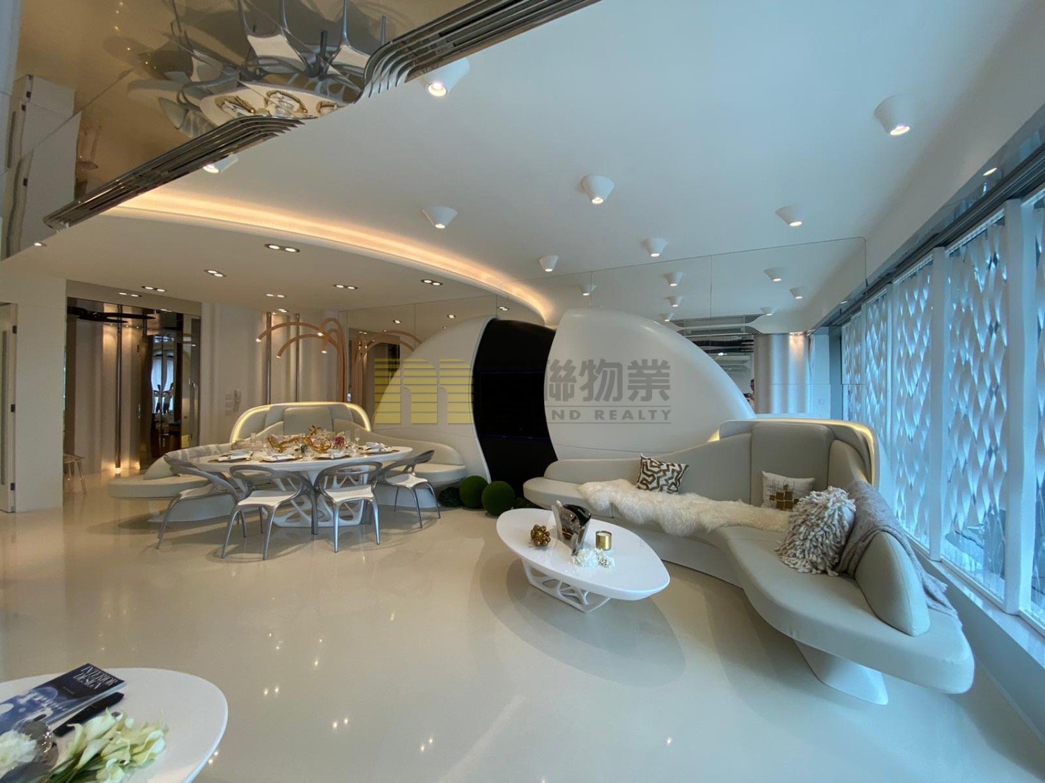 MOUNT REGALIA Shatin 1823224 For Buy