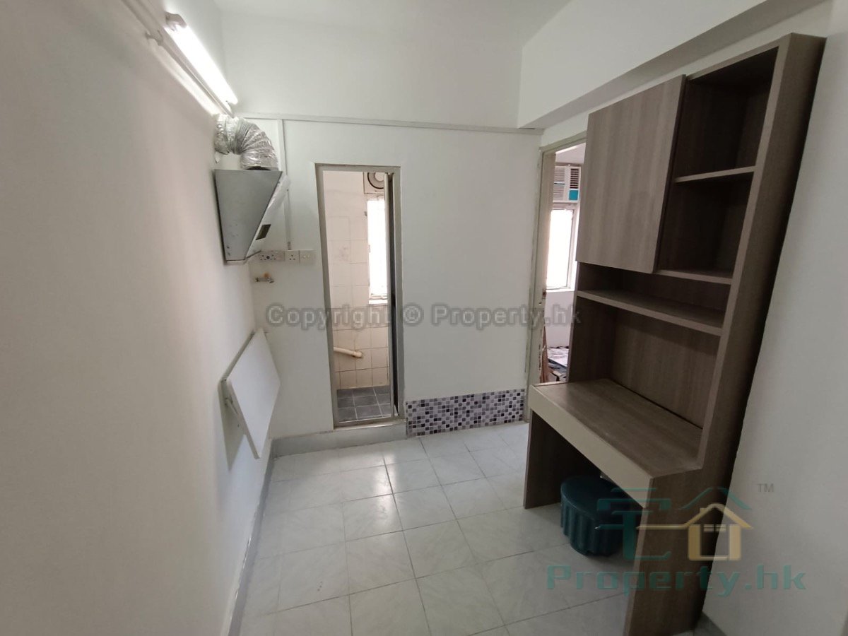 APOLLO BLDG Sham Shui Po M 1793904 For Buy