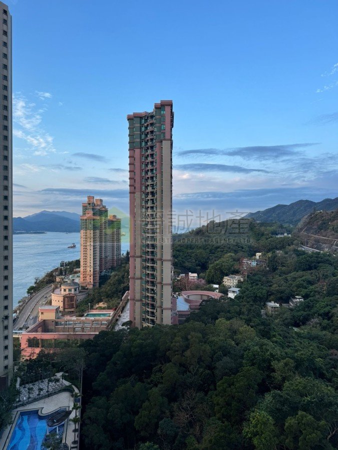 SEA CREST VILLA PH 01 BLK 04 Tsuen Wan H B068593 For Buy