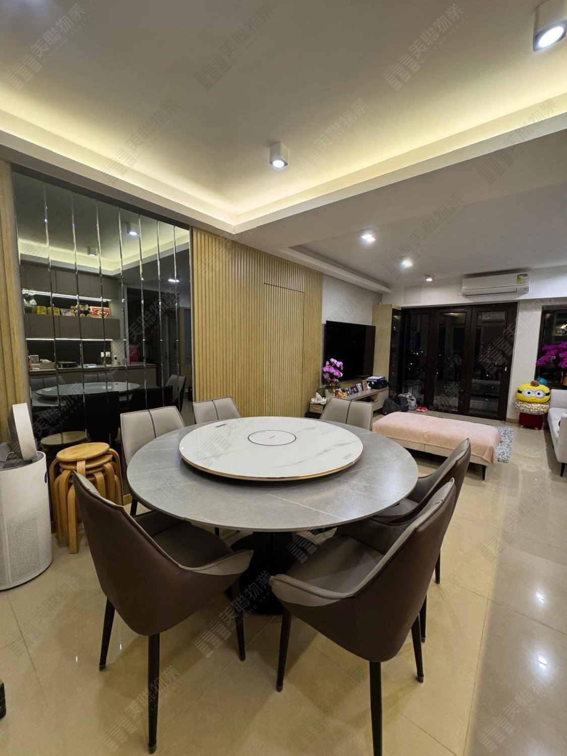 SHATIN 33 BLK 03 (QUEEN'S HTS) Shatin L 1828752 For Buy