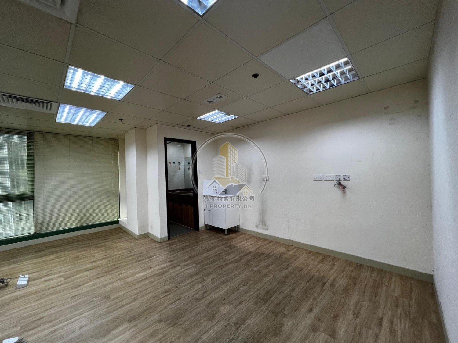CAPITAL TRADE CTR Kwun Tong 1814910 For Buy