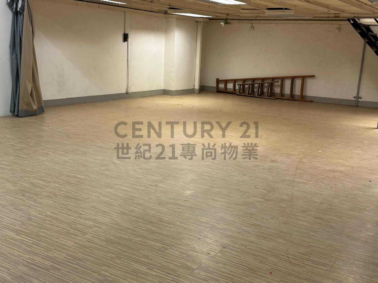 KAI FUK IND CTR Kowloon Bay L C100597 For Buy