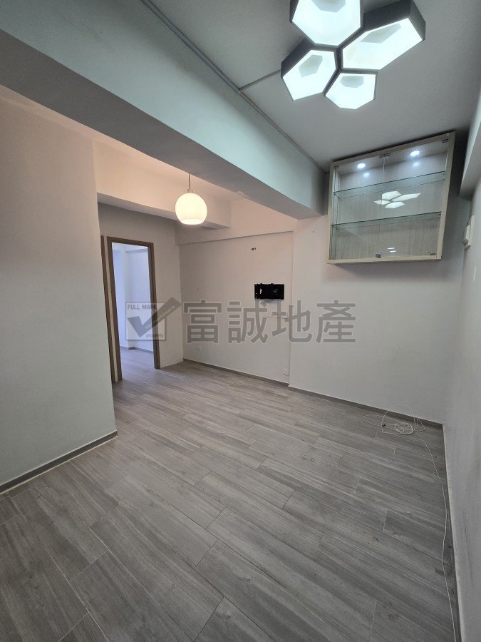 MANNING THEATRE BLDG Wong Tai Sin H G125864 For Buy