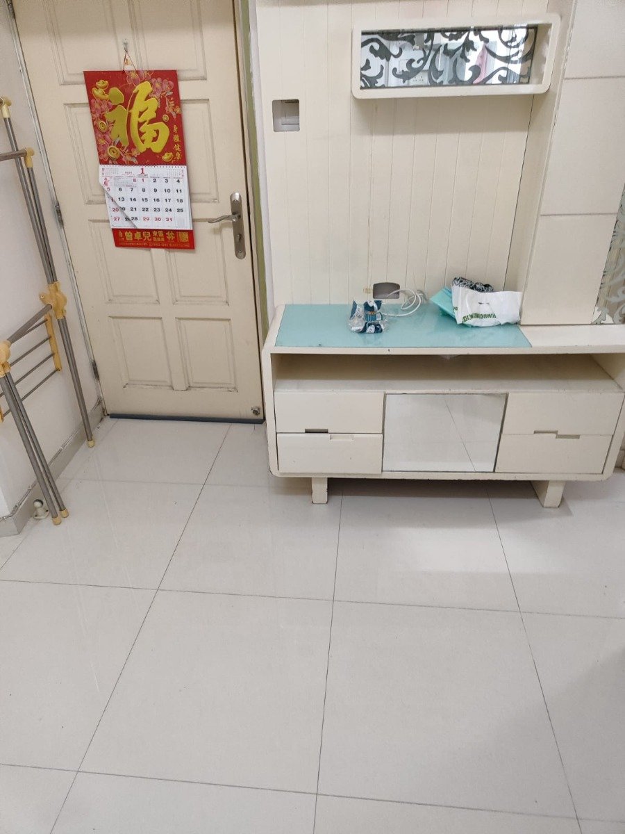 TAK LEE MAN Mong Kok M 1801254 For Buy