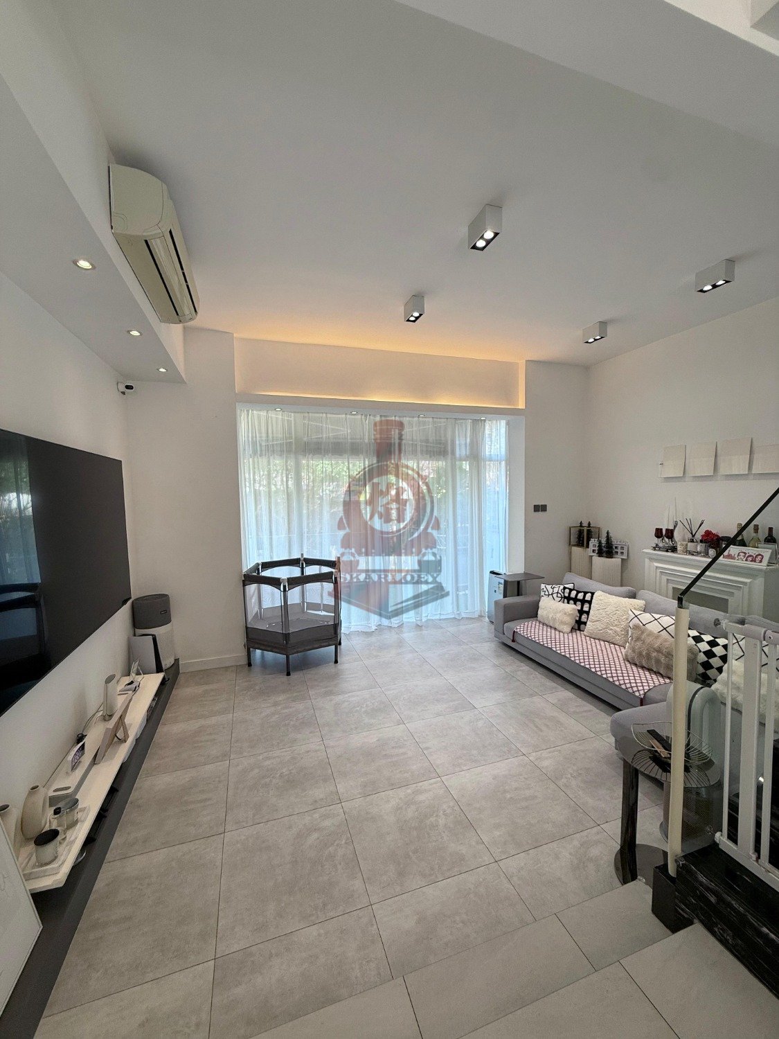 BEVERLY HILLS Tai Po All 1840670 For Buy
