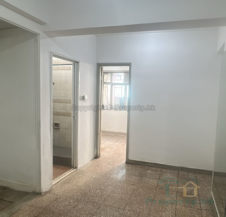 KAM FU BLDG Kowloon City L 1805946 For Buy