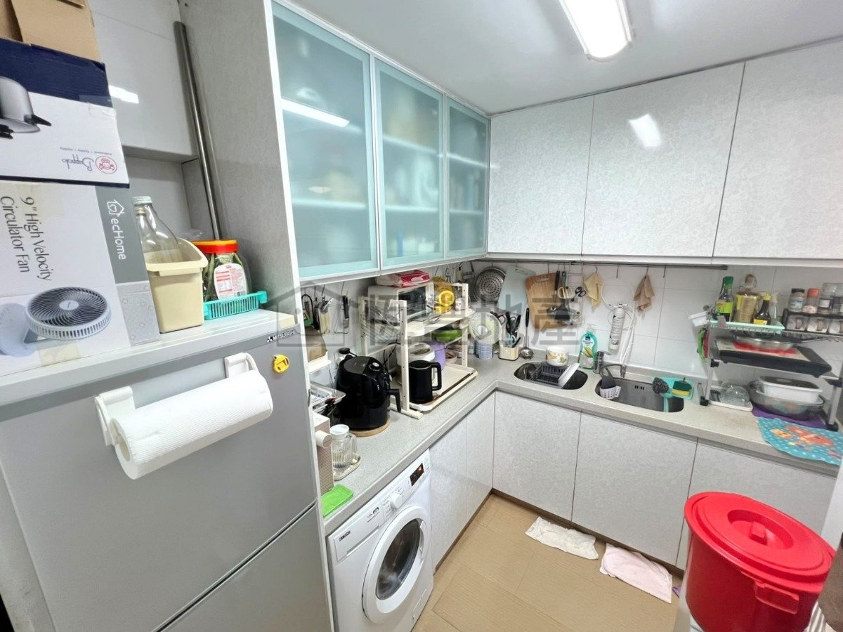 FUNG WAH ESTATE BLK 03 SAU FUNG HSE Chai Wan M N025236 For Buy