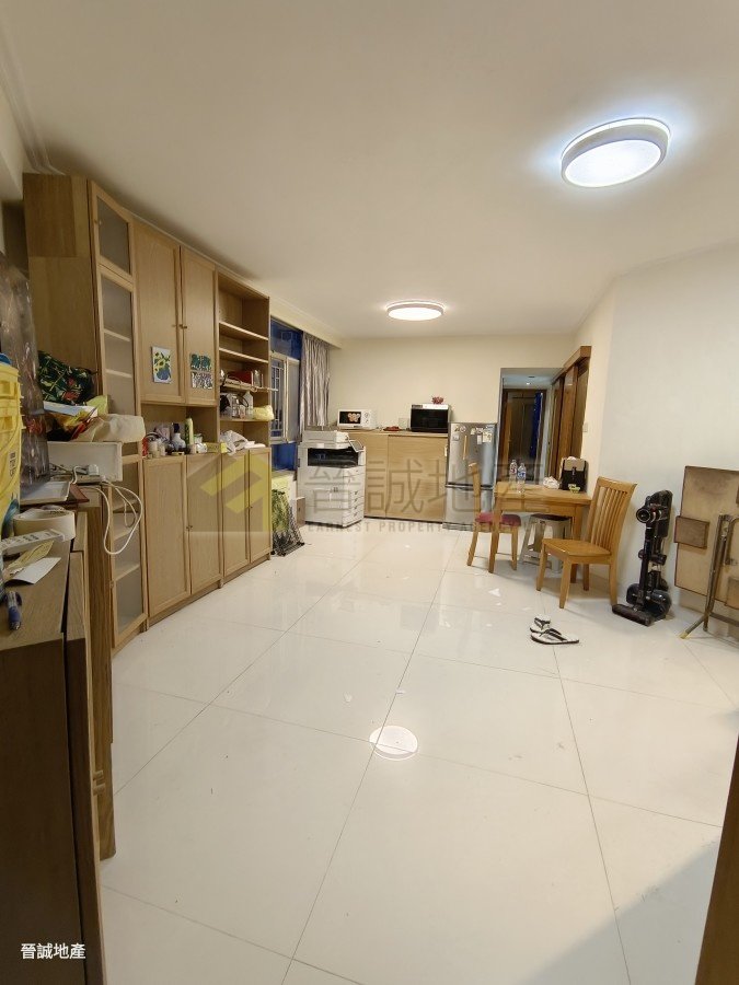 RHINE GDN BLK 04 Tsuen Wan R036878 For Buy
