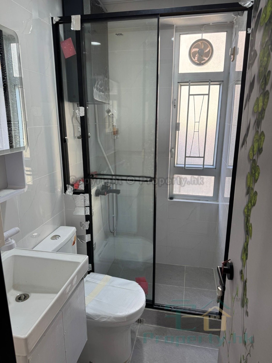 CHEE HING BLDG Mong Kok M 1820178 For Buy