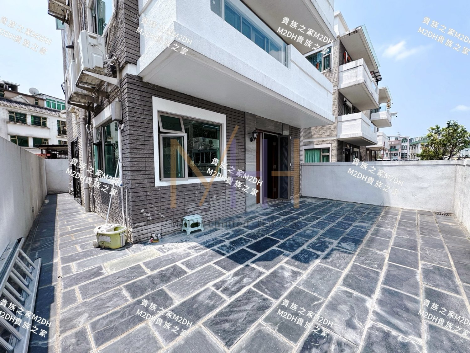 J J GDN Yuen Long 000048 For Buy