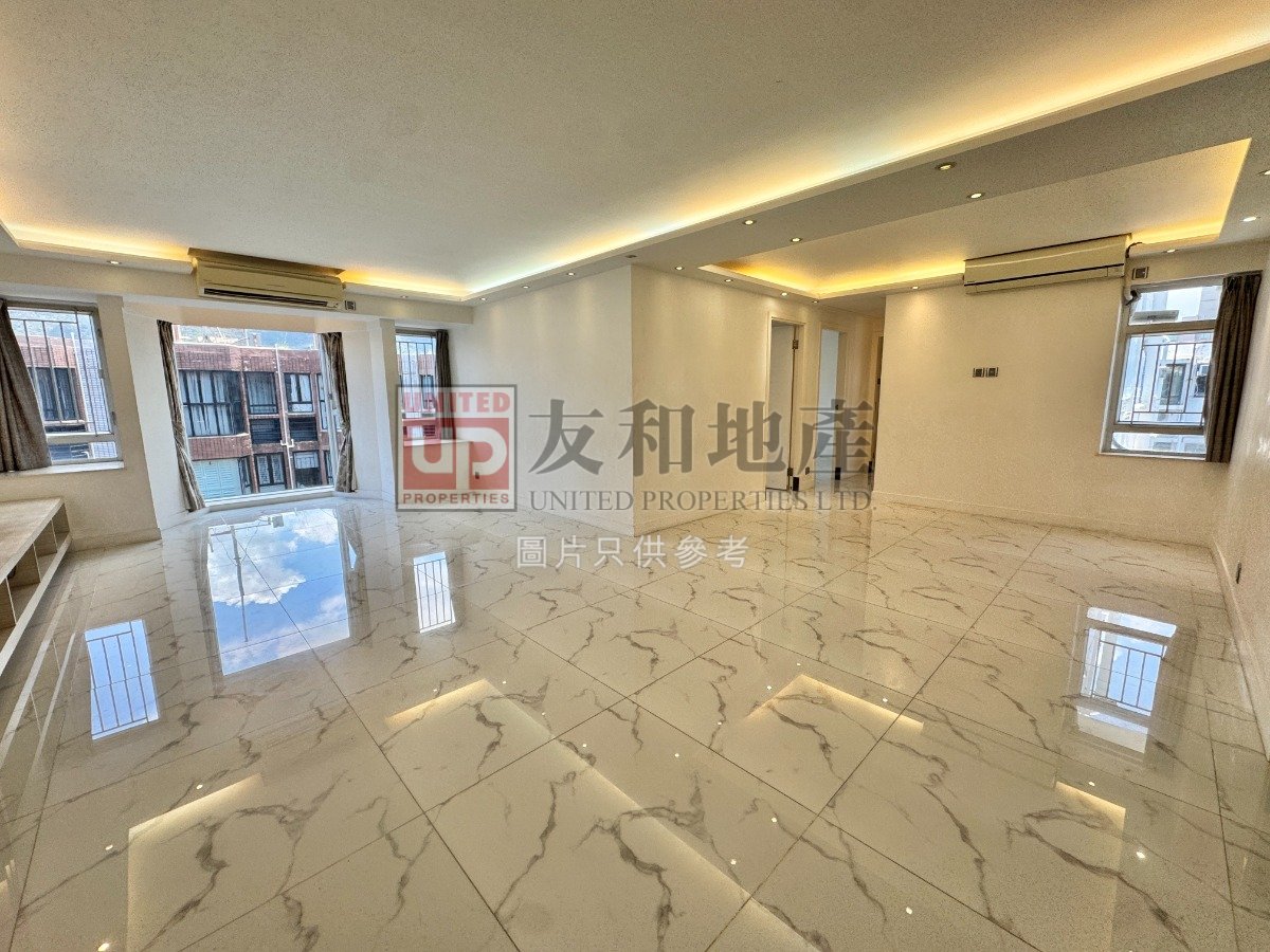 BEVERLY VILLAS BLK 08 Kowloon Tong H K123813 For Buy