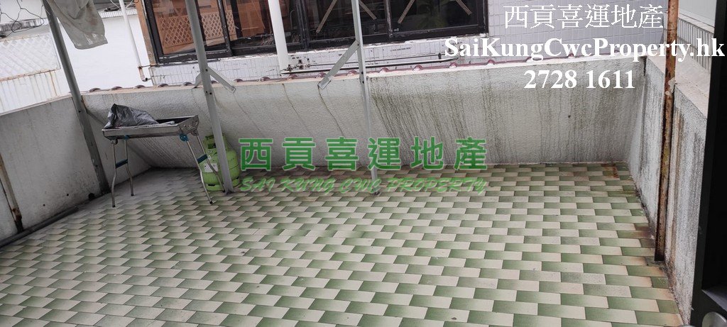 2/F with Rooftop*Spacious Layout Sai Kung 035768 For Buy
