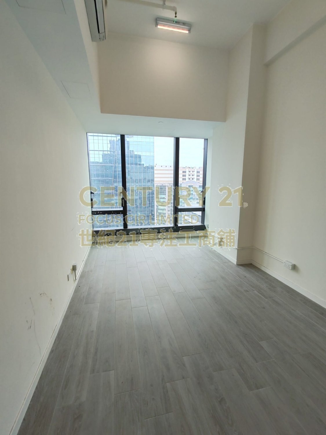 W LUXE Shatin H C149986 For Buy