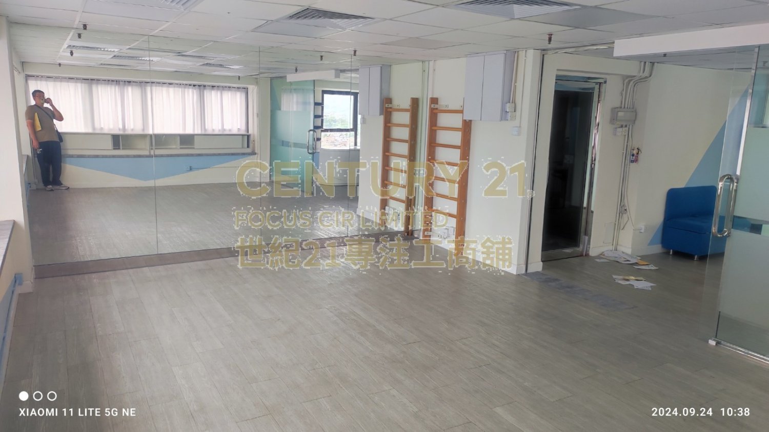 YUEN LONG TRADE CTR Yuen Long H K211153 For Buy