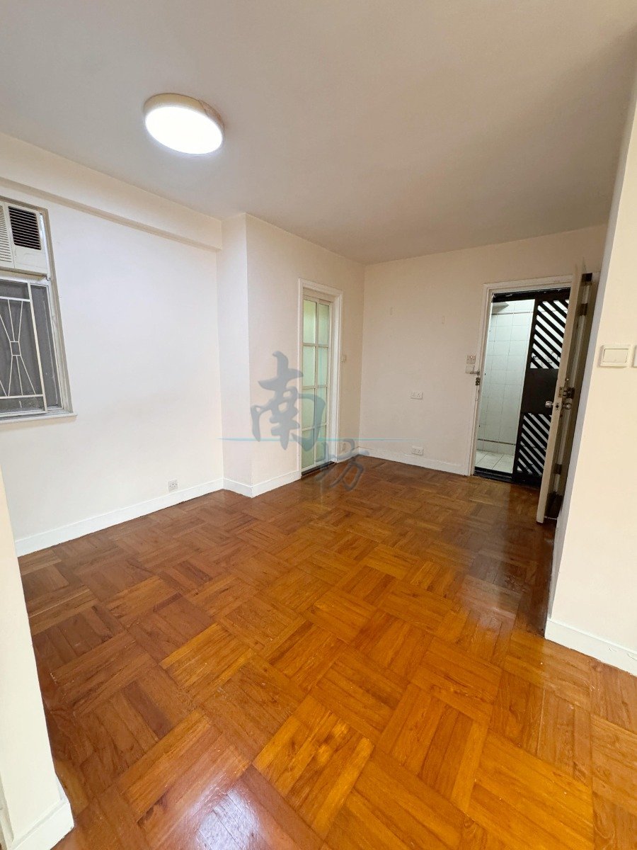 HOI KWONG COURT BLK 01 Quarry Bay M E055691 For Buy