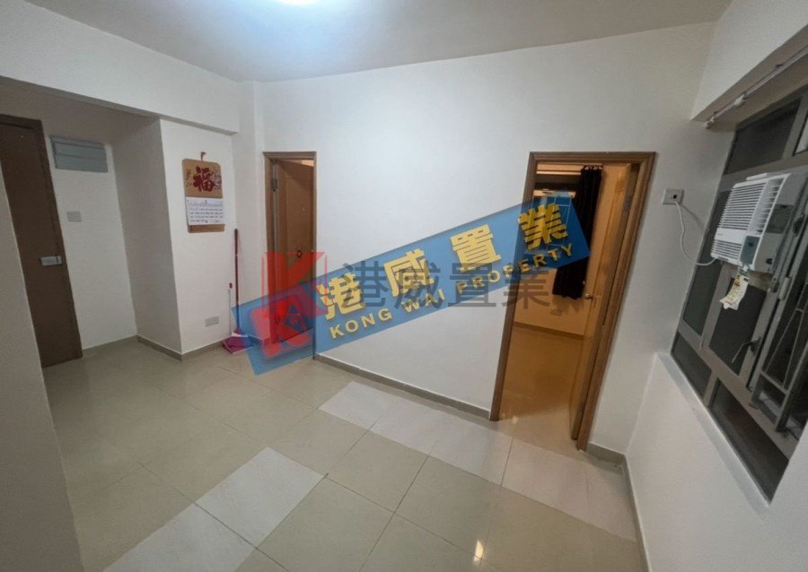 HONG NING BLDG Sham Shui Po M C012588 For Buy