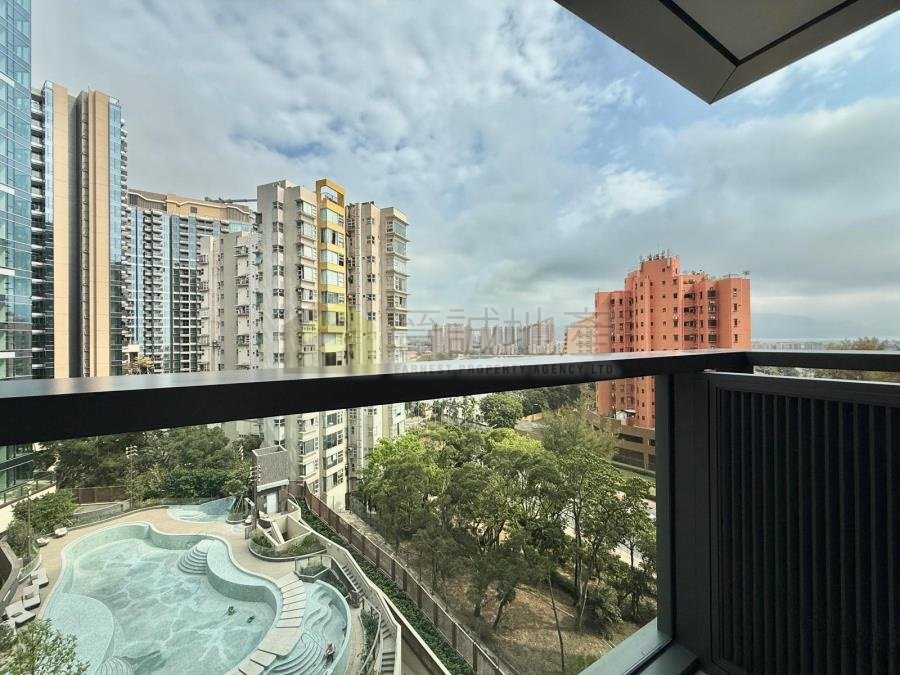 GOLD COAST BAY THE RESERVE  Tuen Mun B072552 For Buy