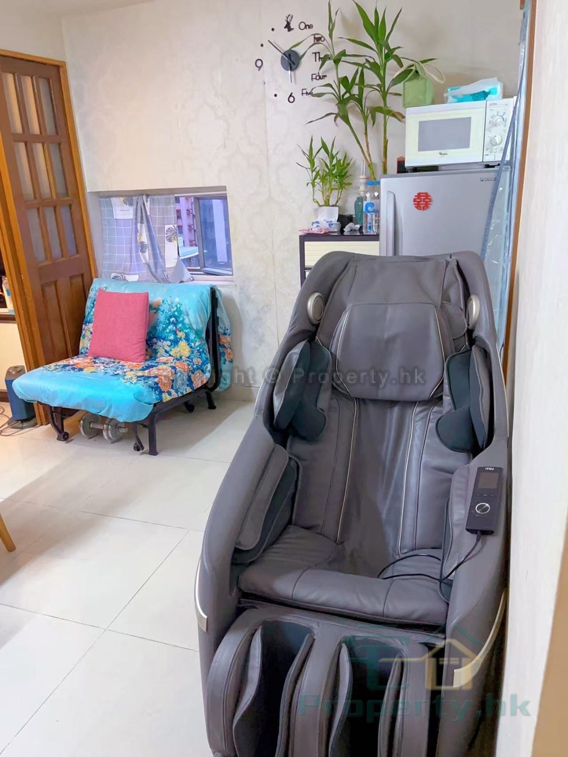 KOOSING BLDG Sai Ying Pun H 1801000 For Buy