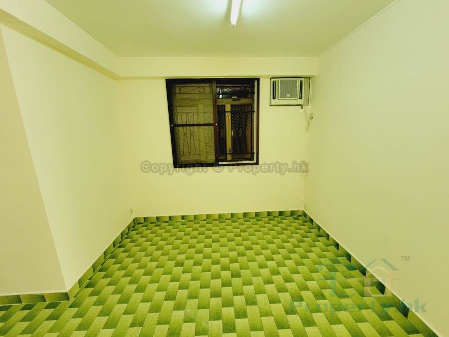 WONG NAI TAU VILLAGE WITH ROOFTOP Shatin L T136503 For Buy