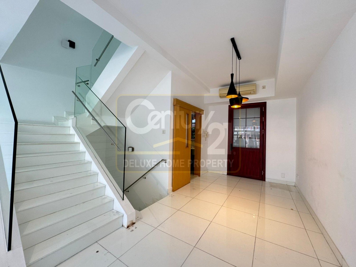BEVERLY HILLS Tai Po 1822792 For Buy