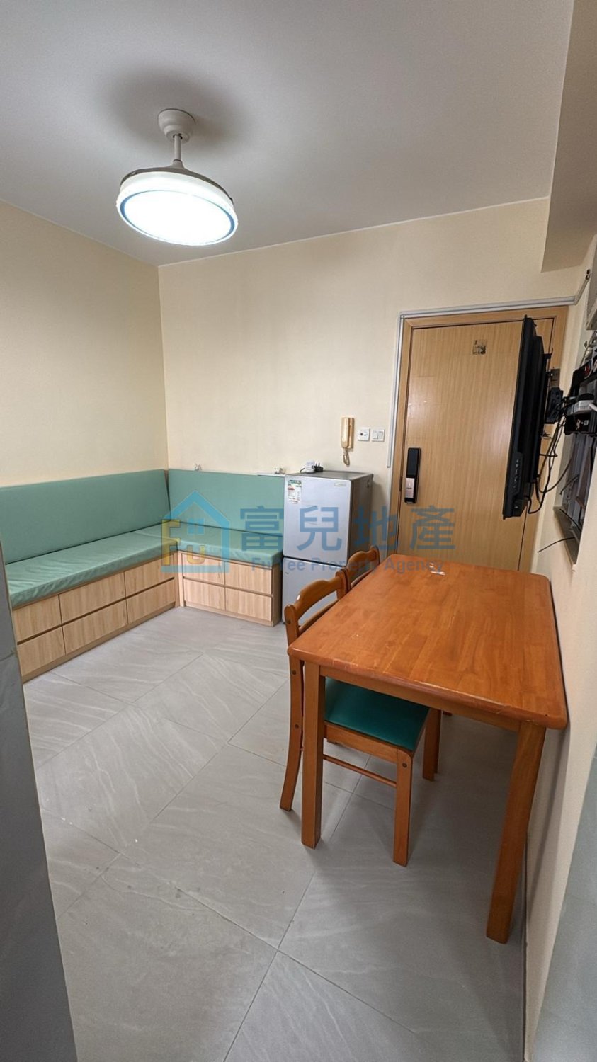 HOP YICK HSE Yuen Long M 000614 For Buy