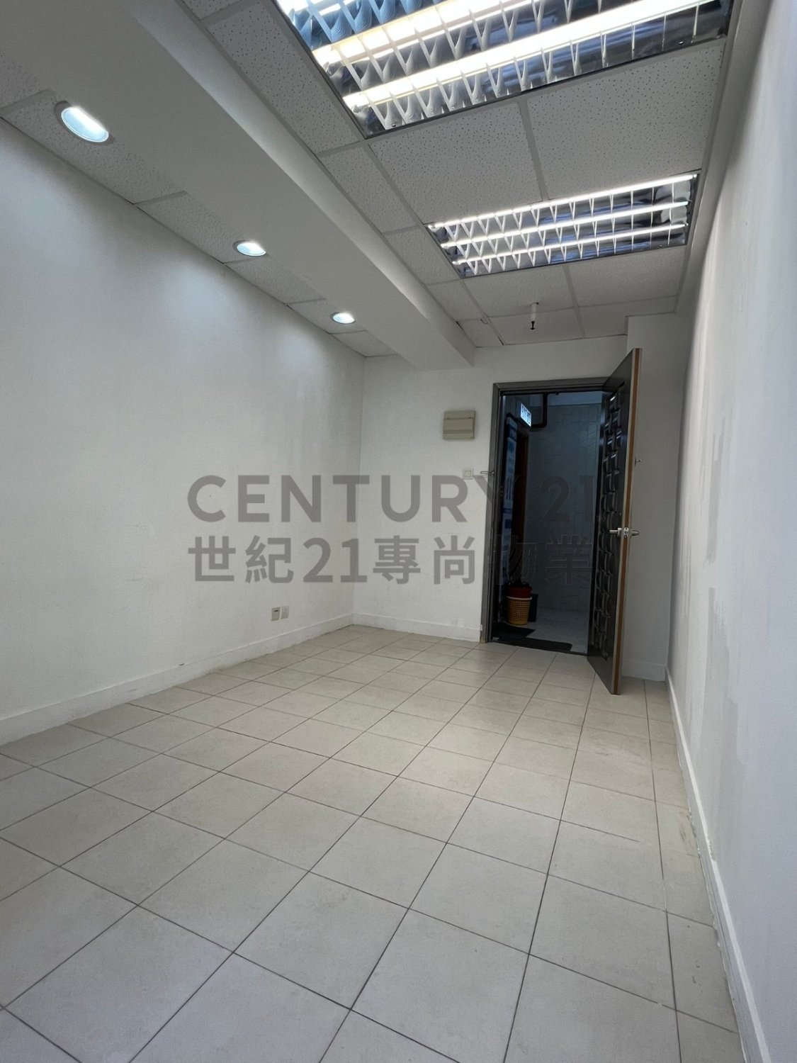 CIVIC COM BLDG Tsim Sha Tsui M C098171 For Buy