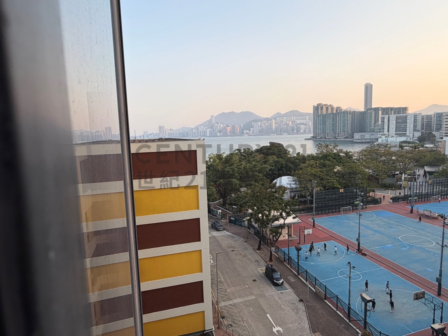 GEE LUEN CHANG IND BLDG To Kwa Wan M C223975 For Buy