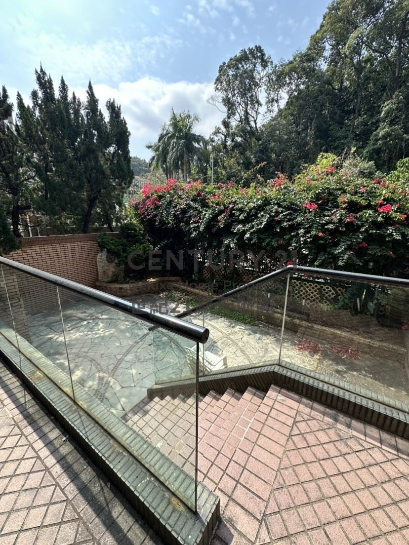 CHATEAU ROYALE Tai Po 1823560 For Buy