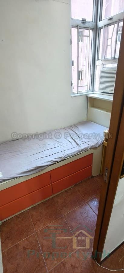 SUN LEE BLDG Shau Kei Wan M P068639 For Buy