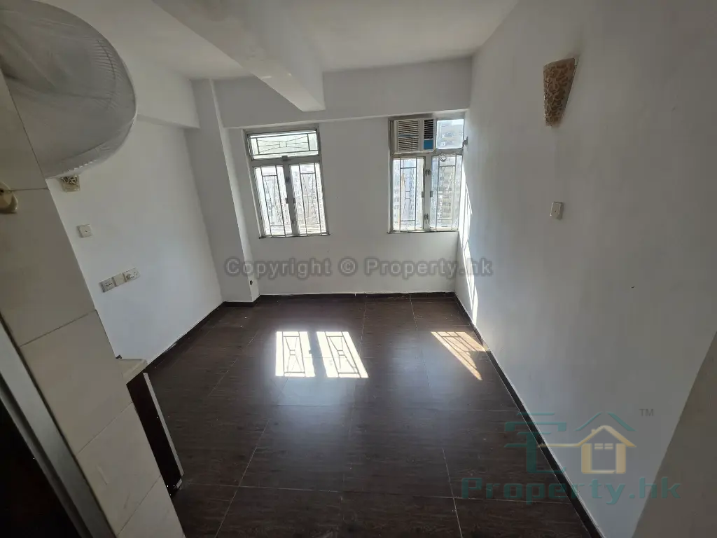 KAM WAH BLDG Kwai Chung T 1824972 For Buy