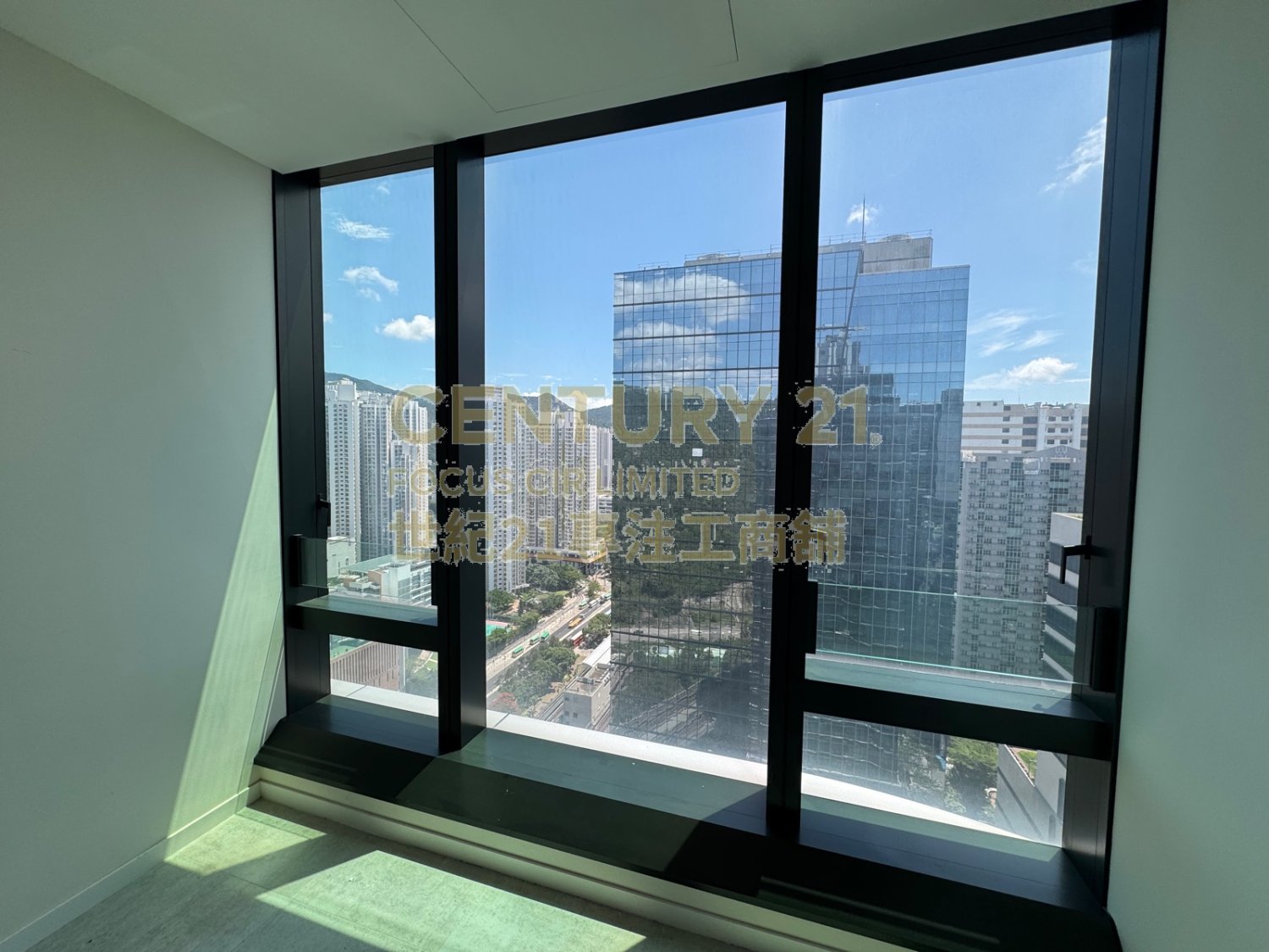 W LUXE Shatin H C141003 For Buy