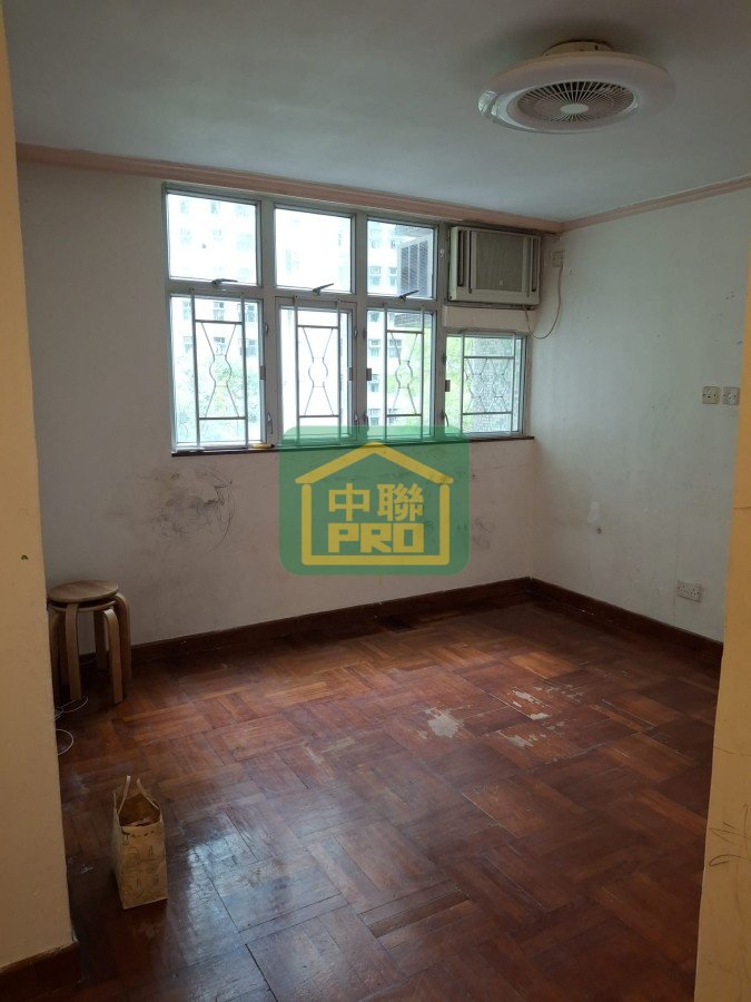 SADDLE RIDGE GDN BLK 11 (PSPS) Ma On Shan T182553 For Buy