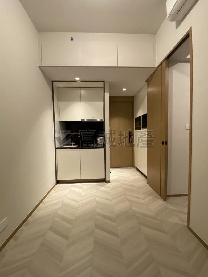 EIGHT SOUTHPARK Kowloon City T125935 For Buy