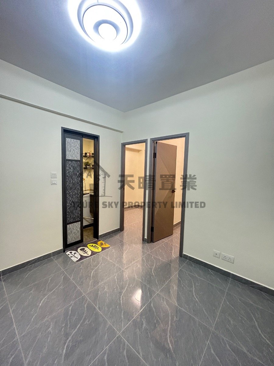 COMET MAN Yuen Long M 000187 For Buy